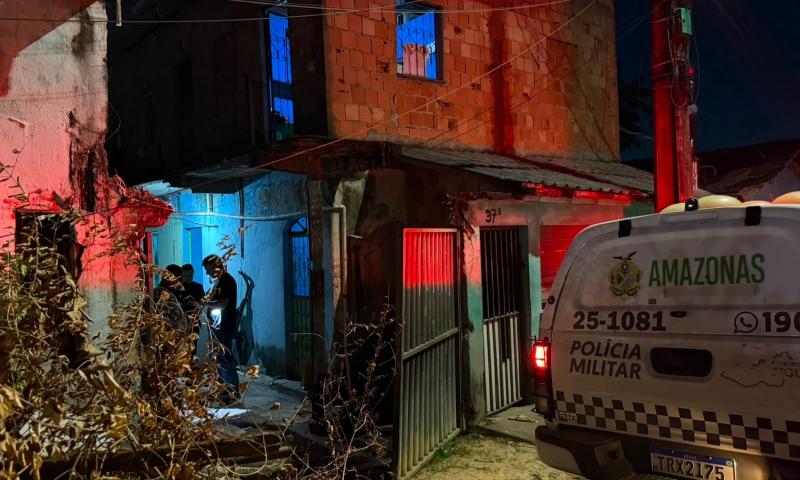 Grupo encapuzado invade casa e mata homem a tiros e pauladas na Colônia Terra Nova, em Manaus